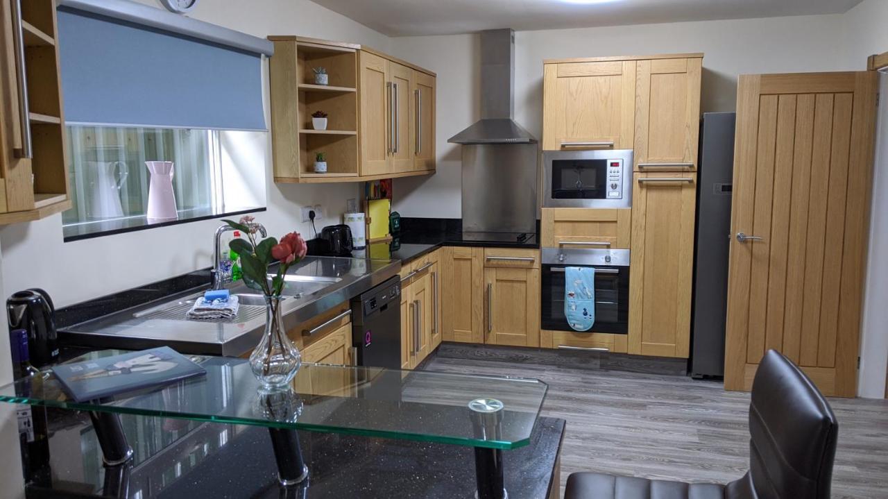 Glennydd House Villa Llangefni Bagian luar foto