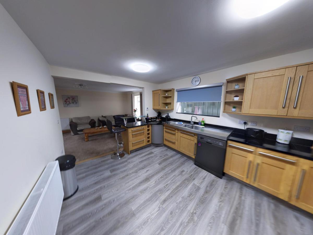 Glennydd House Villa Llangefni Bagian luar foto