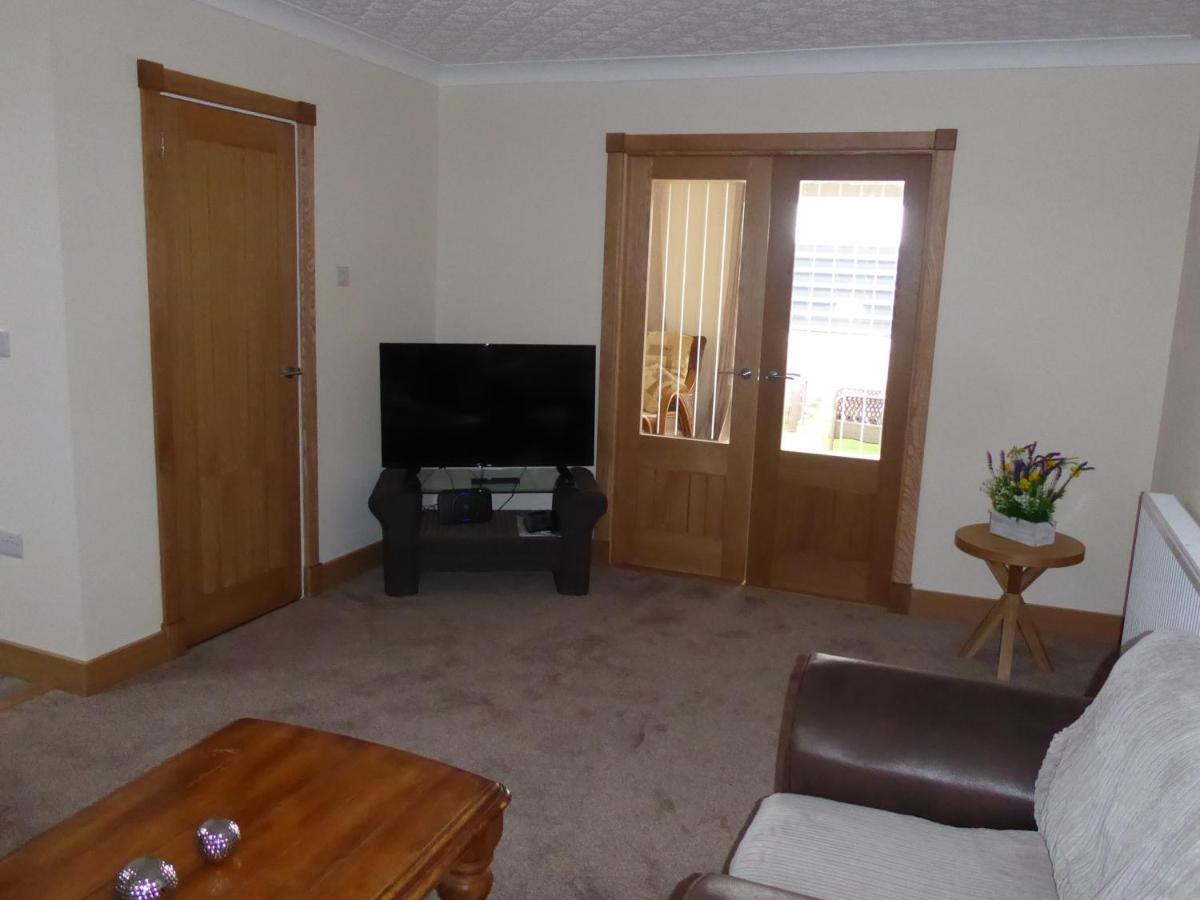 Glennydd House Villa Llangefni Bagian luar foto