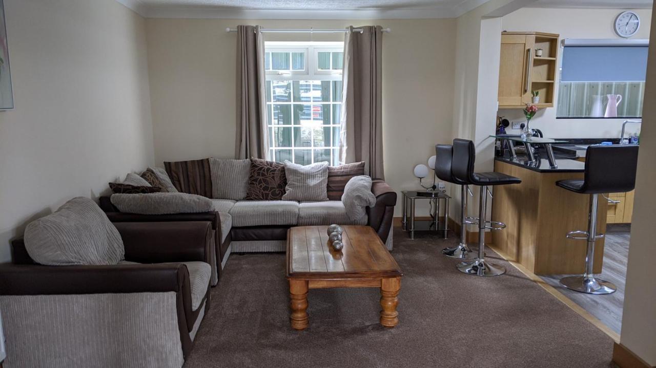 Glennydd House Villa Llangefni Bagian luar foto