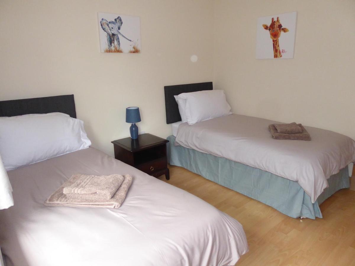 Glennydd House Villa Llangefni Bagian luar foto